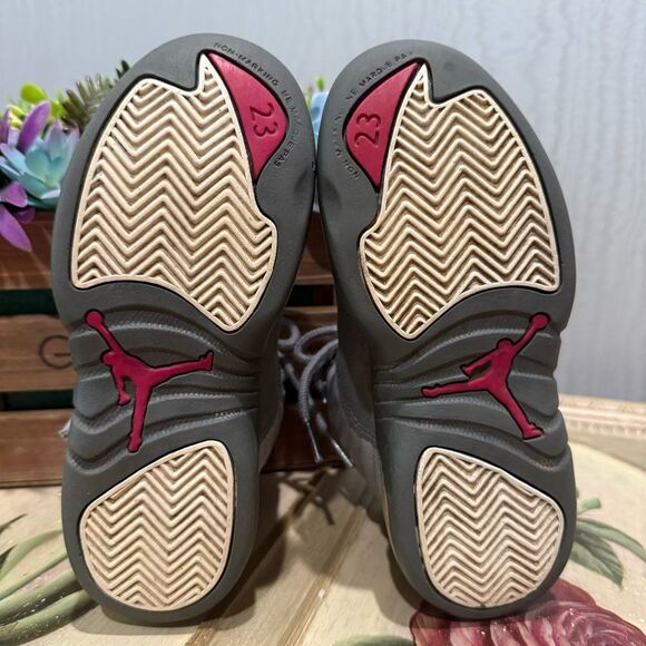 Nike Air Jordan 12 Retro Wolf Grey 510816-029 Athletic Shoes Youth Child’s 12C - Picture 11 of 12